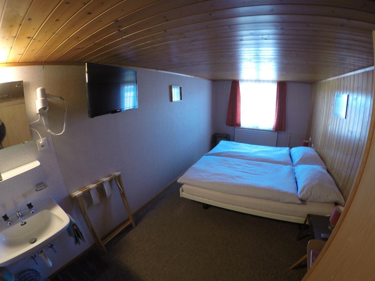 Hotel Garni Traube B&B Schwellbrunn Exterior foto